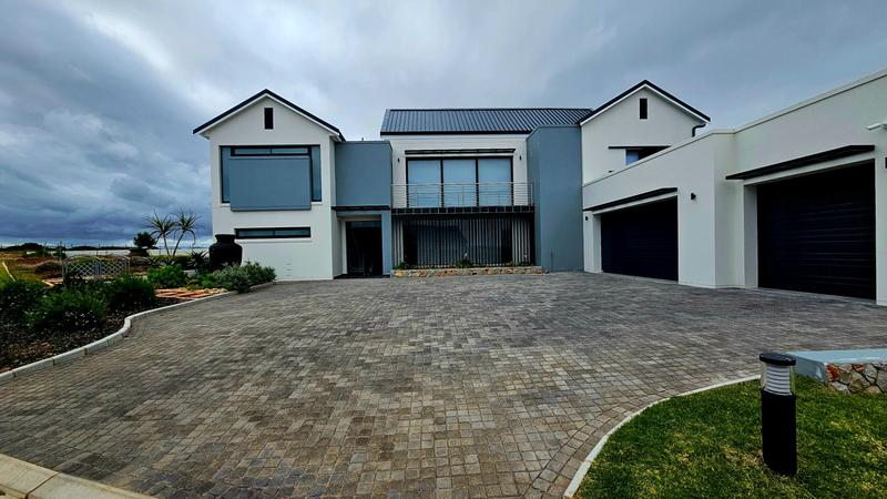 4 Bedroom Property for Sale in Renosterbos Estate Western Cape